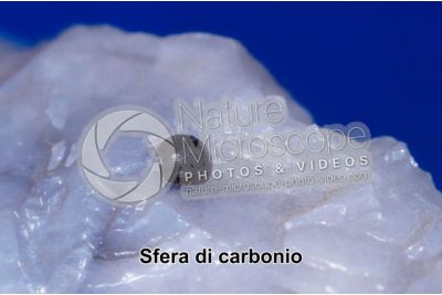Sfera di carbonio. Dossena. Lombardia. Italia